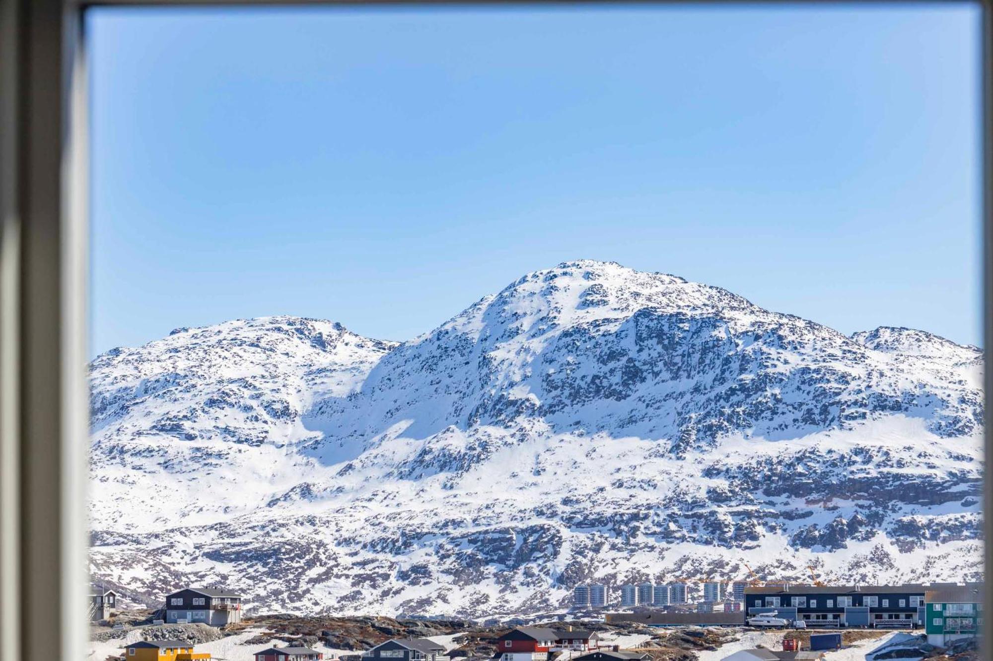 Hotel Aurora Apartments Nuuk Esterno foto